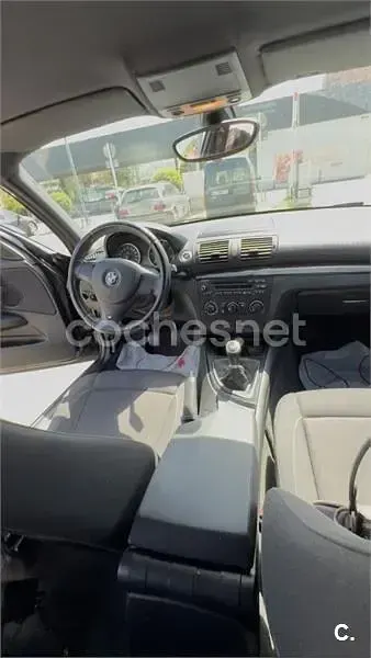 Usado BMW 118 143 CV (105 kW) 2009 Negro Utilitario