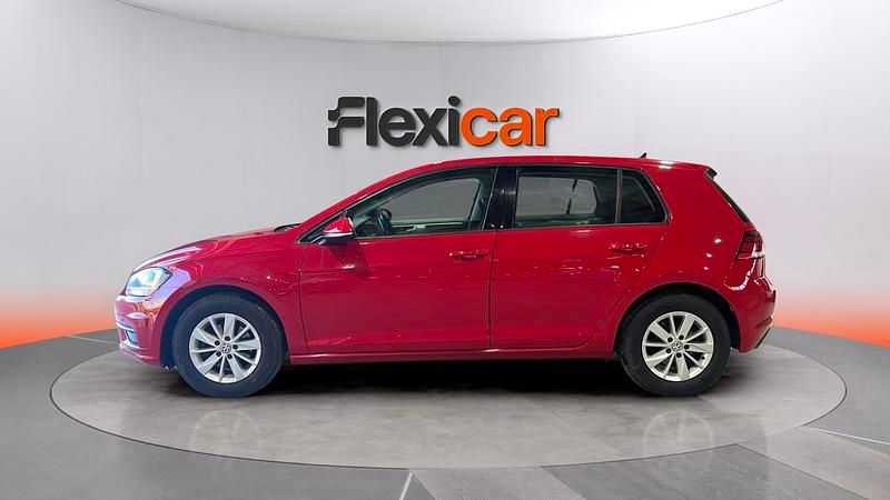 Usado VW Golf VII Advance 116 HP (85 kW) 2019 Vermelho Sedan