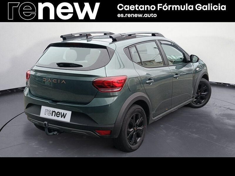 Usado Dacia Sandero Extreme 100 CV (73 kW) 2025 Verde Berlina