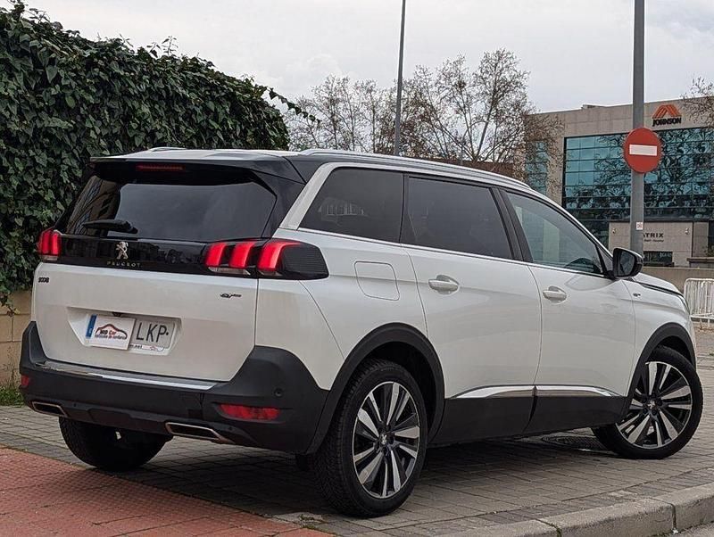 Usado Peugeot 5008 GT 180 CV (132 kW) 2020 Blanco SUV