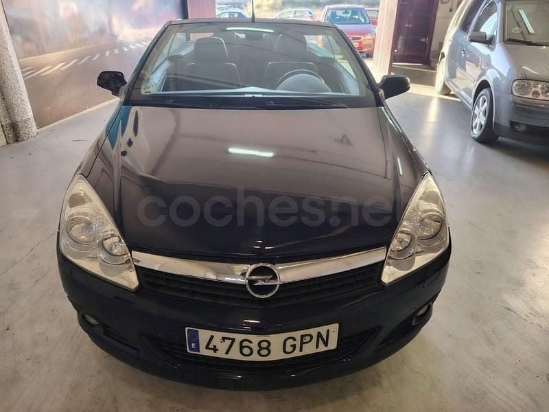 Usado Opel Astra Cabriolet Enjoy 150 CV (110 kW) 2009 Azul Descapotable