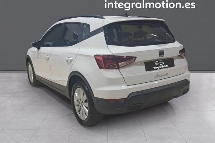Usado Seat Arona Style Plus 110 CV (80 kW) 2022 SUV