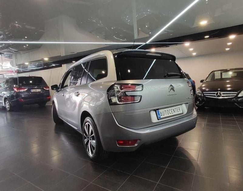 Usado Citroën Spacetourer Feel 120 CV (88 kW) 2018 Gris Monovolumen