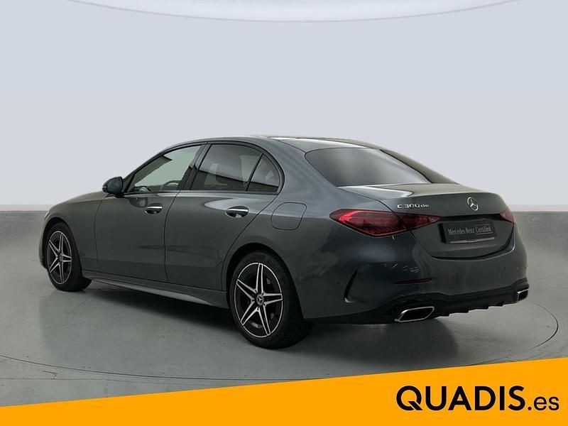 Usado Mercedes C300e 313 CV (230 kW) 2025 Gris Berlina