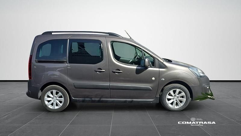 Usado Peugeot Partner Tepee Outdoor 100 CV (73 kW) 2015 Gris Monovolumen