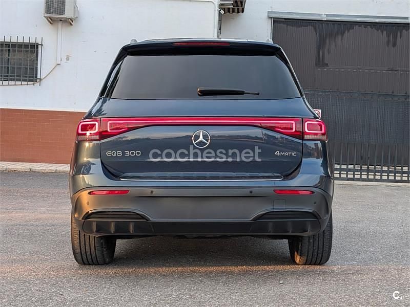 Usado Mercedes EQB300 167 kW (228 CV) 2022 Eléctrico SUV