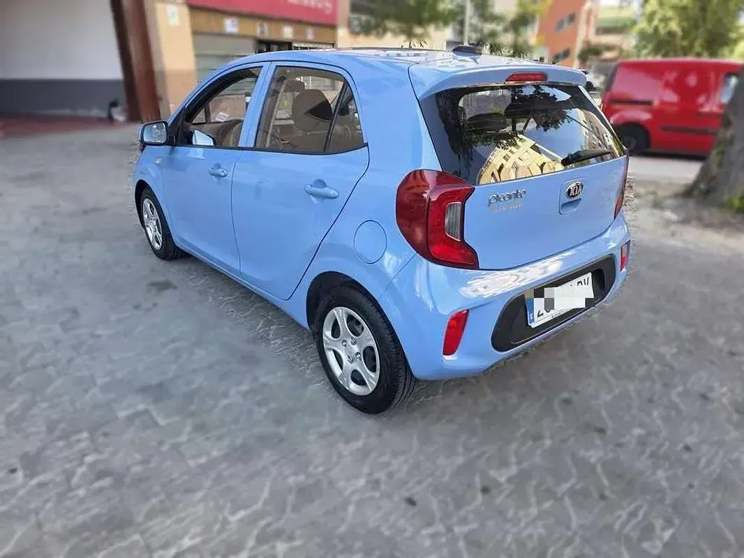 Usado Kia Picanto 67 CV (49 kW) 2021 Azul Utilitario