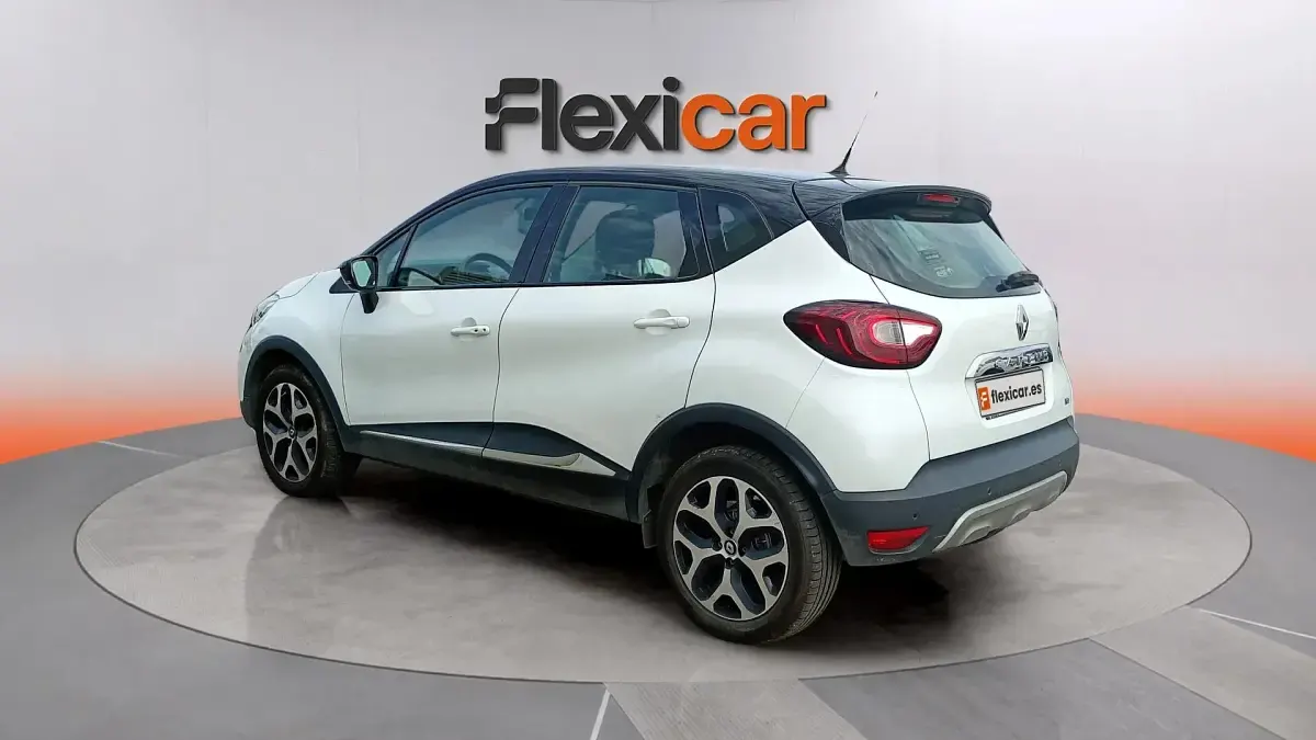 Usado Renault Captur Intens 90 CV (66 kW) 2017 Blanco SUV