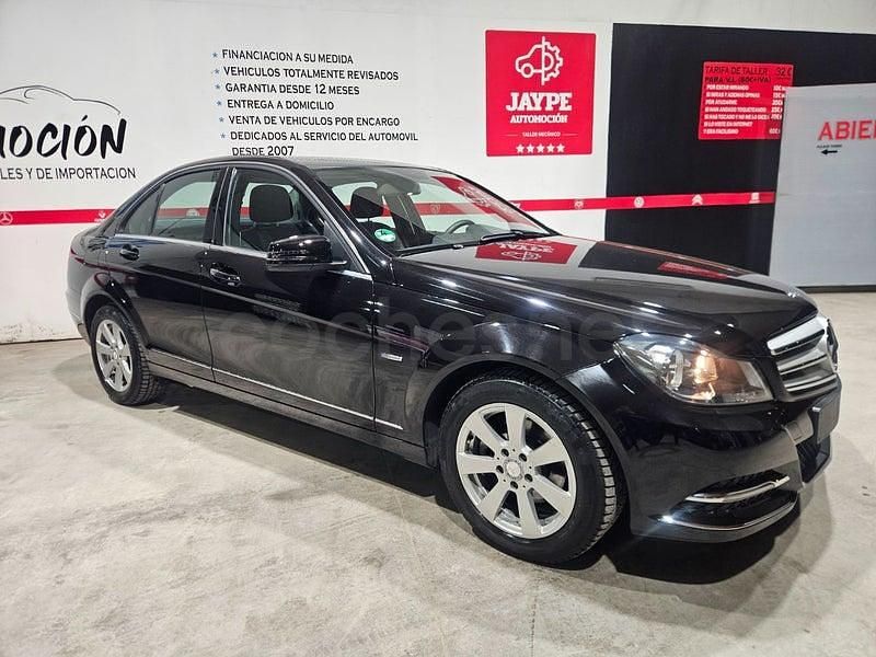 Usado Mercedes C200 Avantgarde 136 CV (100 kW) 2012 Negro Berlina