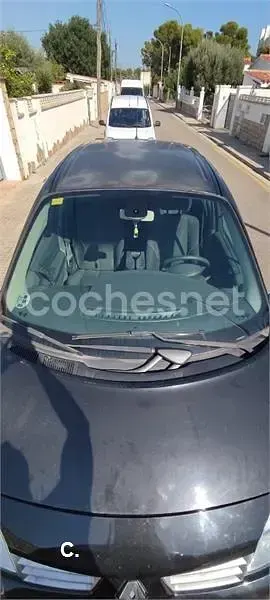 Usado Renault Scenic E-Tech Dynamique 130 CV (95 kW) 2006 Negro Monovolumen