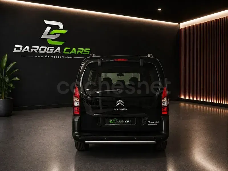 Usado Citroën Berlingo Shine 100 CV (73 kW) 2018 Negro Monovolumen