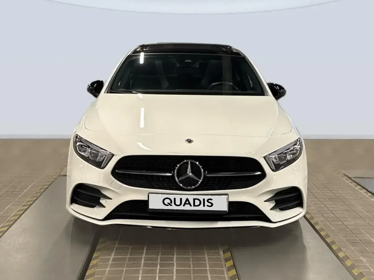 Usado Mercedes A180 116 CV (85 kW) 2022 Blanco