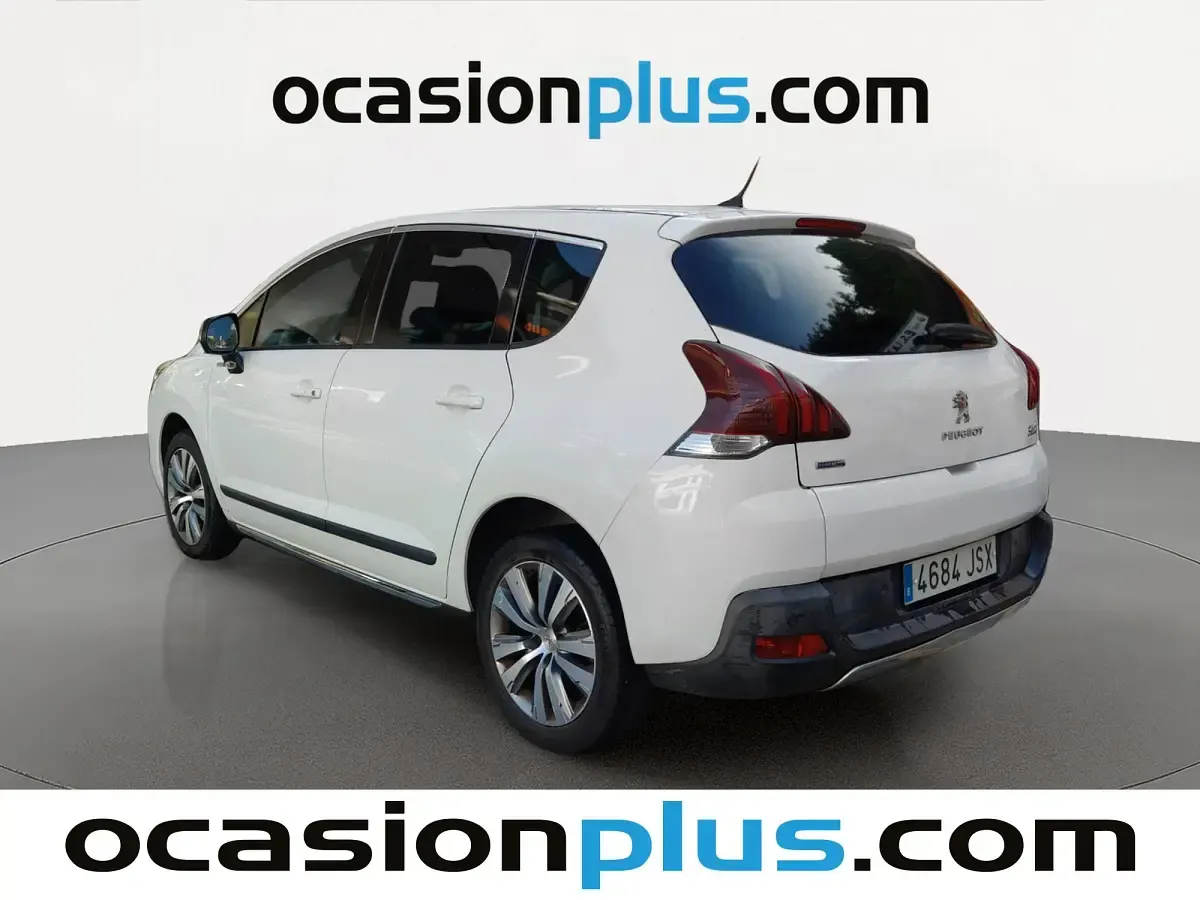 Usado Peugeot 3008 Style 130 CV (95 kW) 2016 Blanco SUV