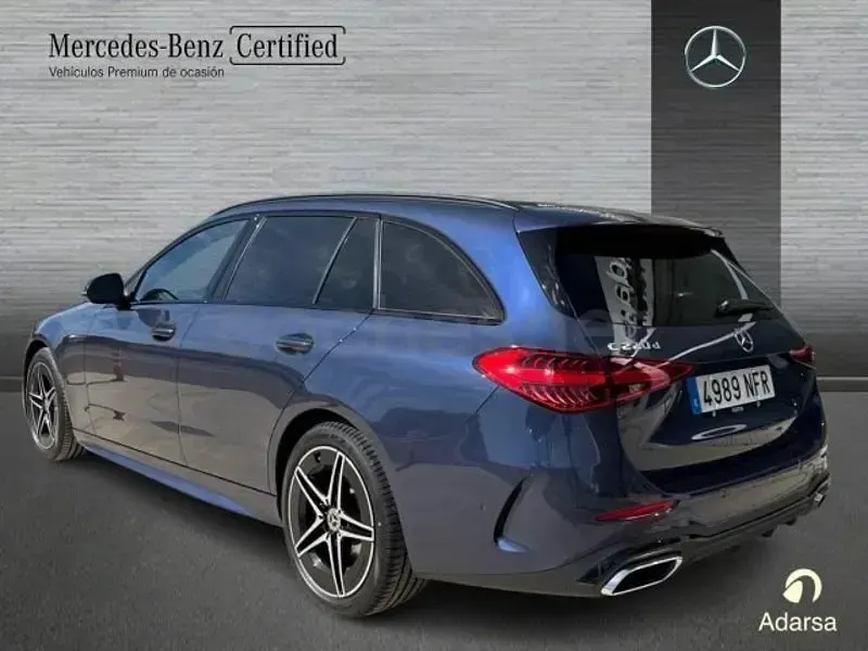 Usado Mercedes C220 AMG line 200 CV (147 kW) 2025 Azul sodalita Familiar
