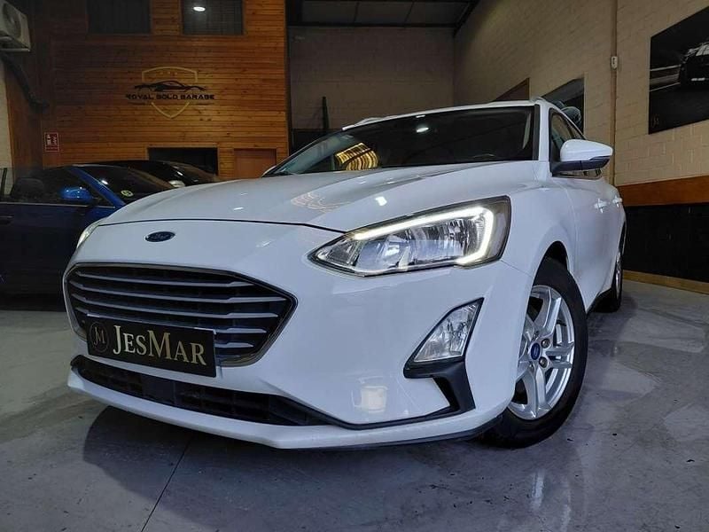 Usado Ford Focus Trend+ 125 CV (91 kW) 2019 Blanco Utilitario