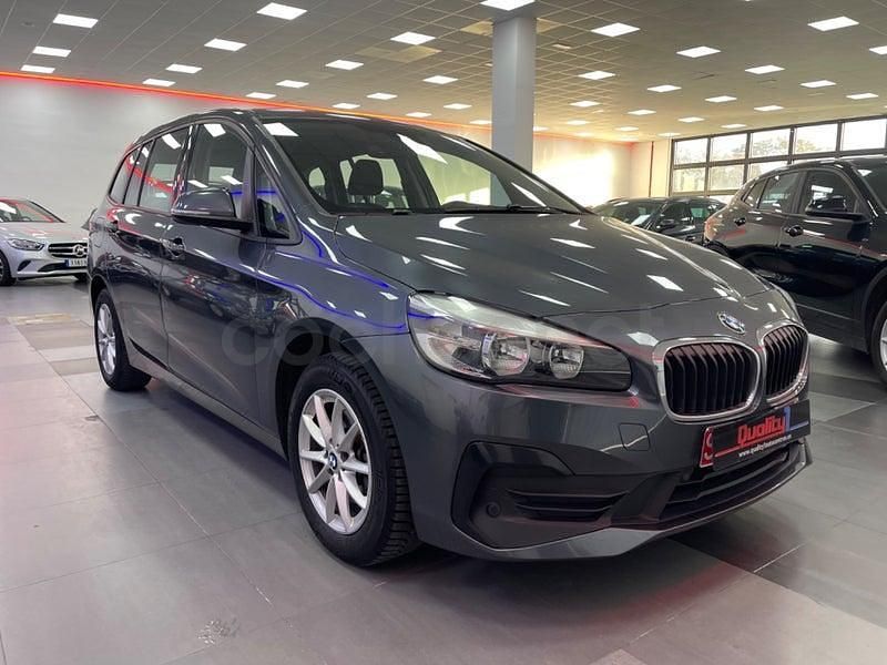 Usado BMW 216 Comfort Edition 116 CV (85 kW) 2020 Gris / plata Familiar