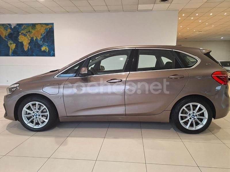 Beige Usado 2018 BMW 225 Active Tourer iPerformance Monovolumen | 16.500 € (Precio justo) - Imagen 1/4