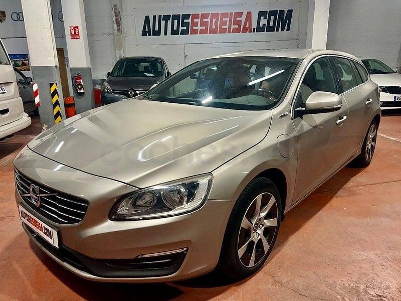 Gris / plata Usado 2015 Volvo V60 Familiar | 12.999 € - Imagen 1/4