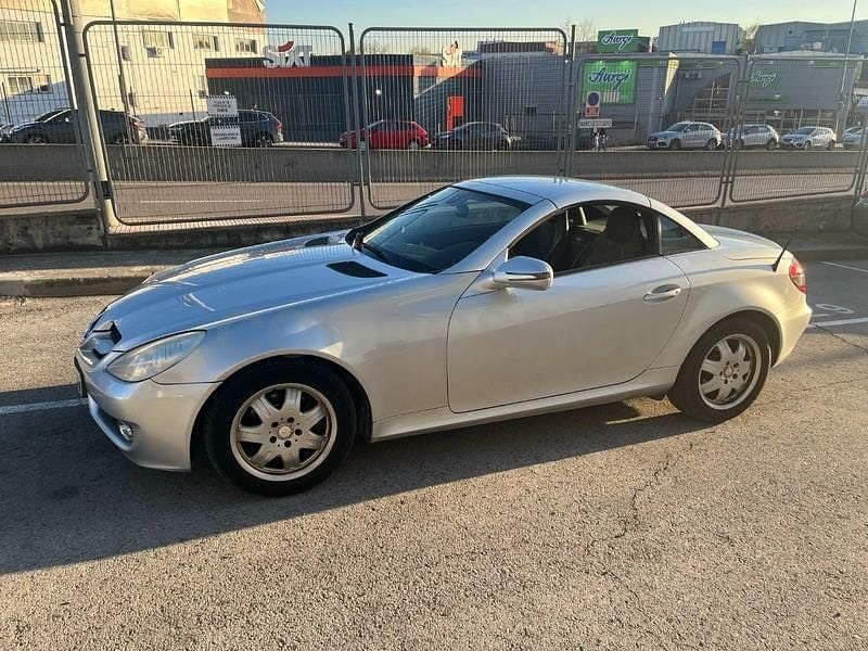 Usado Mercedes SLK200 184 CV (135 kW) 2008 Gris / plata Descapotable