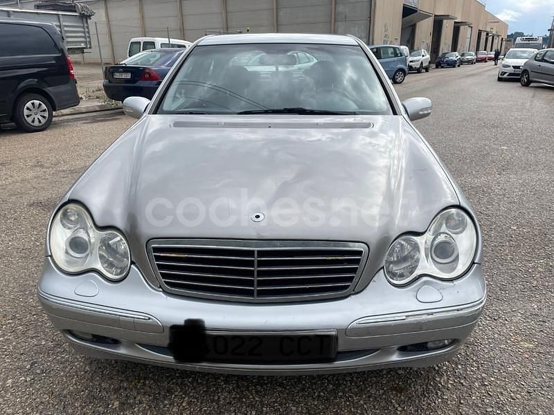 Gris / plata Usado 2003 Mercedes C200 Classic Berlina | 2900 € (Precio justo) - Imagen 1/4