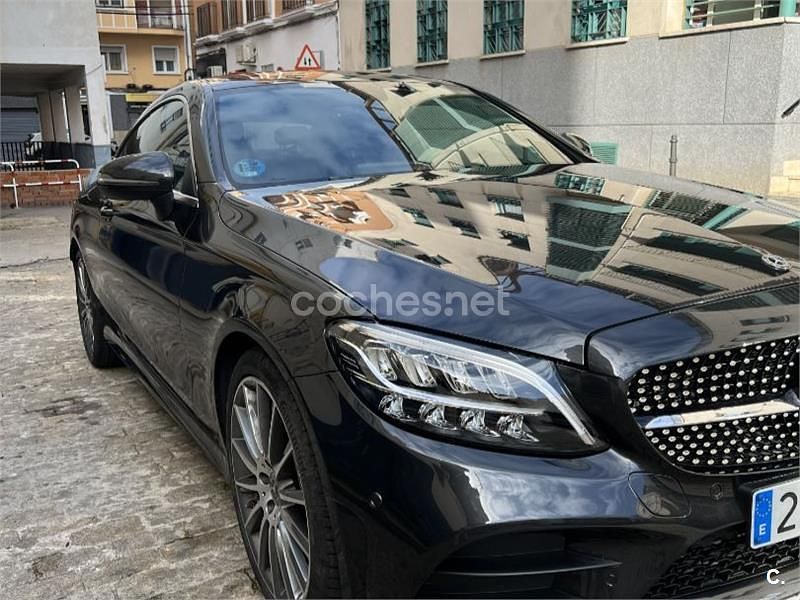 Usado Mercedes C200 184 CV (135 kW) 2019 Gris / plata Coupe