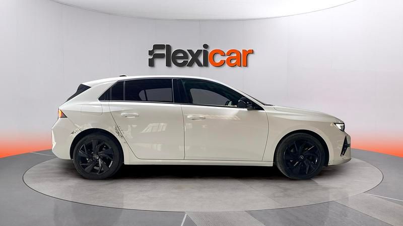 Usado Opel Astra Edition 110 CV (80 kW) 2023 Blanco Berlina