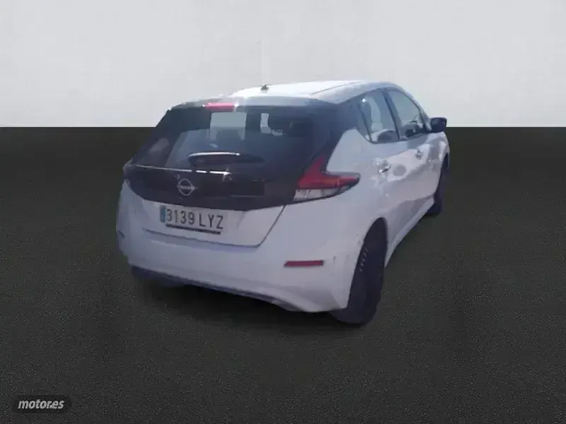 Usado Nissan Leaf Acenta 159 kW (217 CV) 2022 Blanco Utilitario
