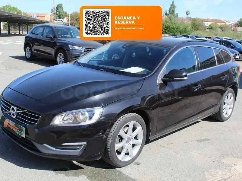 Usado Volvo V60 Kinetic 150 CV (110 kW) 2017 Negro Familiar