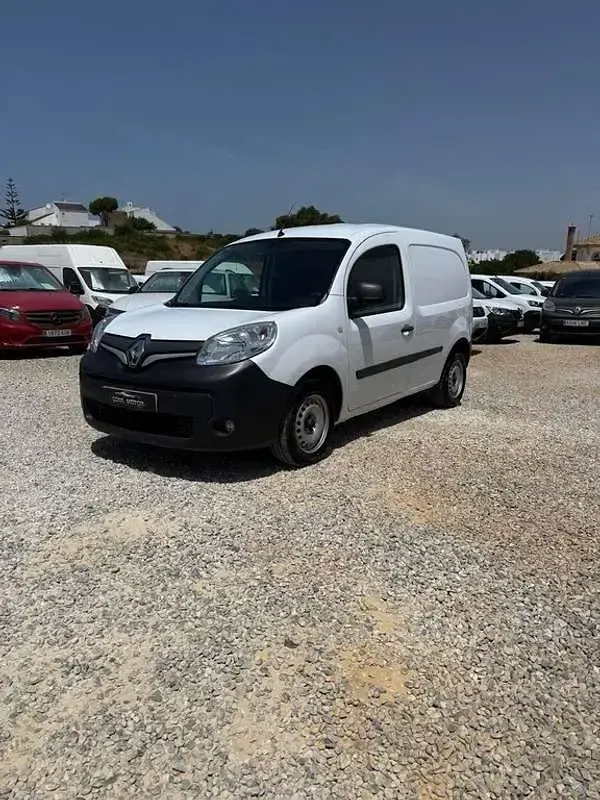 Usado Renault Kangoo 95 CV (69 kW) 2021 Blanco Monovolumen