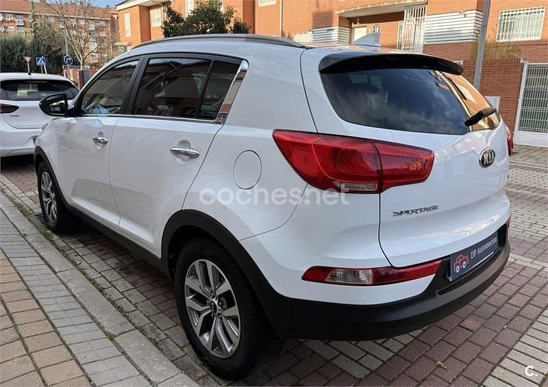 Usado Kia Sportage 135 CV (99 kW) 2016 Blanco SUV