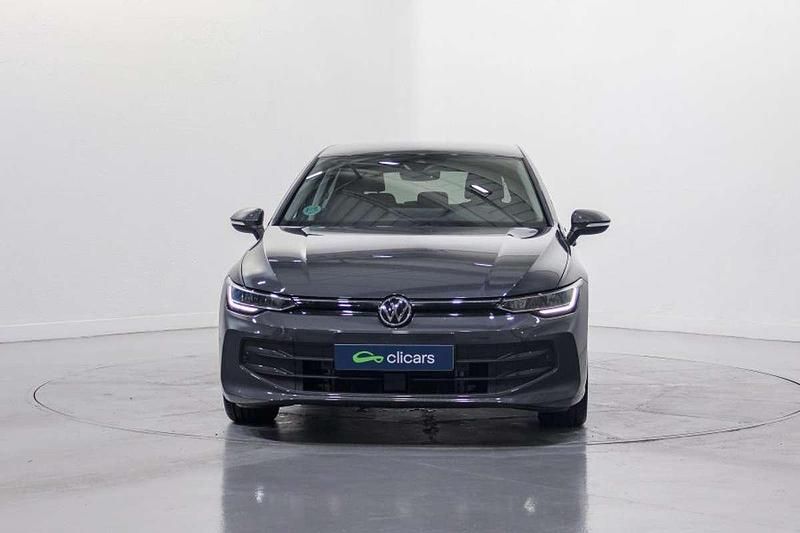Usado VW Golf VIII 116 CV (85 kW) 2025 Gris Utilitario