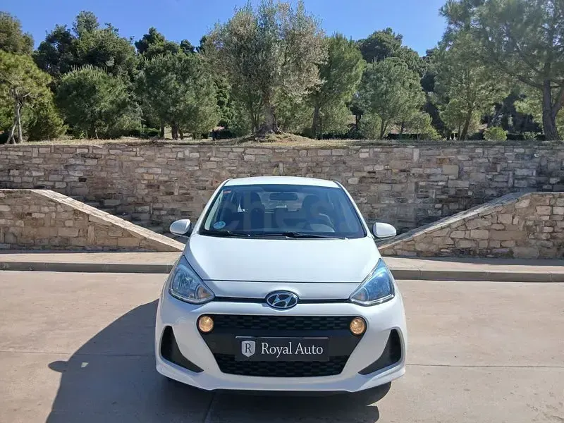 Usado Hyundai i10 66 CV (48 kW) 2019 Blanco Utilitario