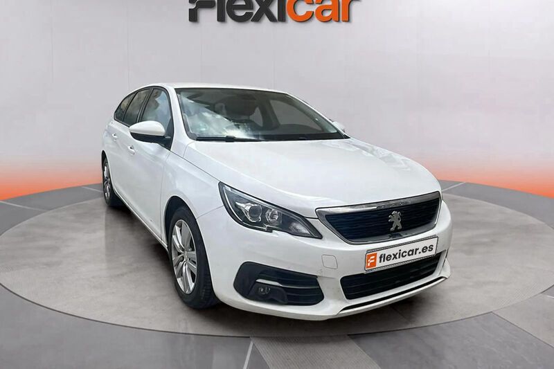Blanco Usado 2021 Peugeot 308 Active Familiar | 11.290 € - Imagen 1/4
