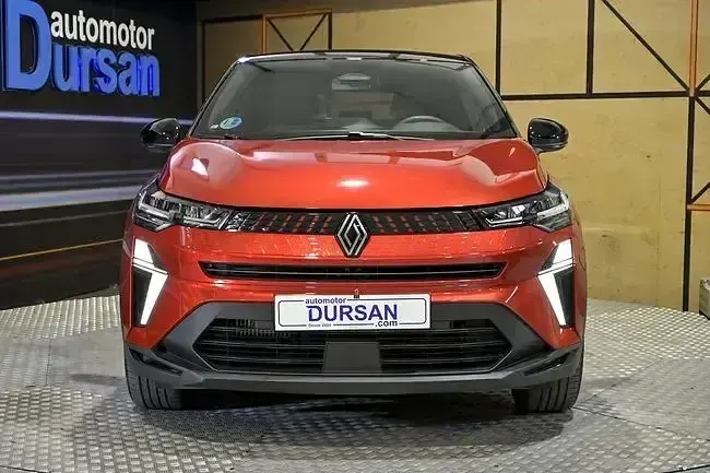 Usado Renault Captur Techno 140 CV (102 kW) 2024 Rojo SUV