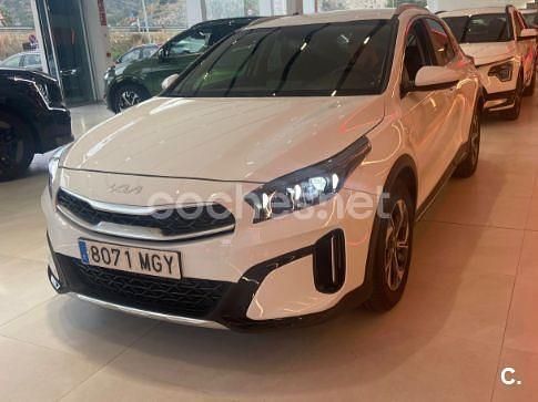 Usado Kia XCeed 120 CV (88 kW) 2023 Blanco SUV