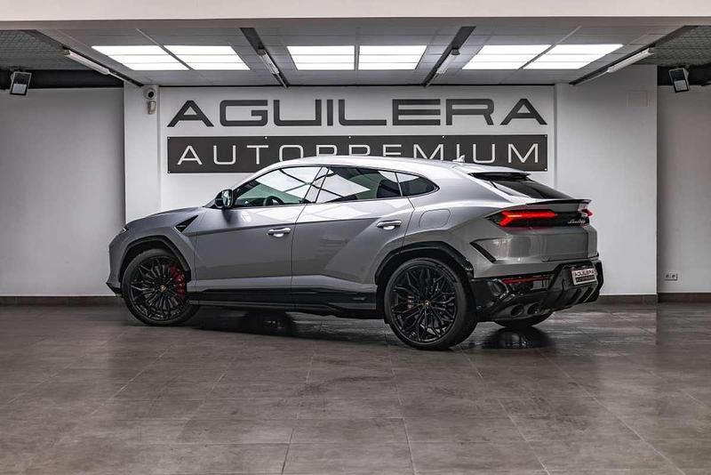 Usado Lamborghini Urus 799 CV (587 kW) 2025 Gris SUV