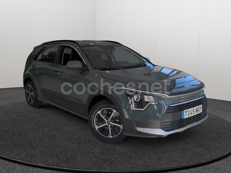 Verde Usado 2023 Kia Niro SUV | 28.490 € (Precio justo) - Imagen 1/4
