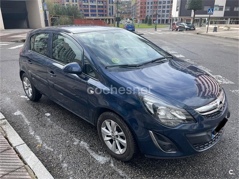 Usado Opel Corsa Selective 75 CV (55 kW) 2014 Azul Utilitario