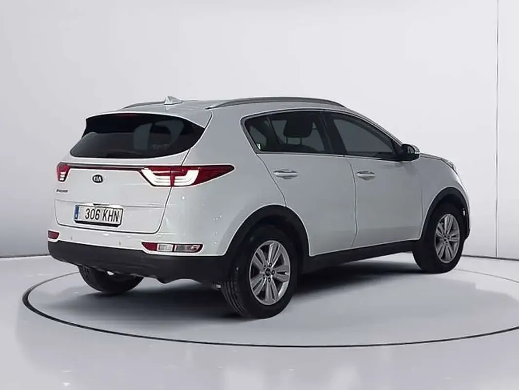 Usado Kia Sportage 132 CV (97 kW) 2018 Blanco SUV