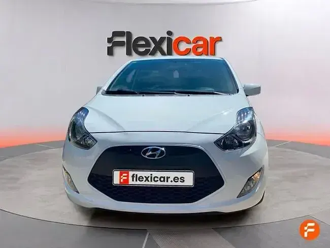Usado Hyundai ix20 90 CV (66 kW) 2018 Blanco Utilitario