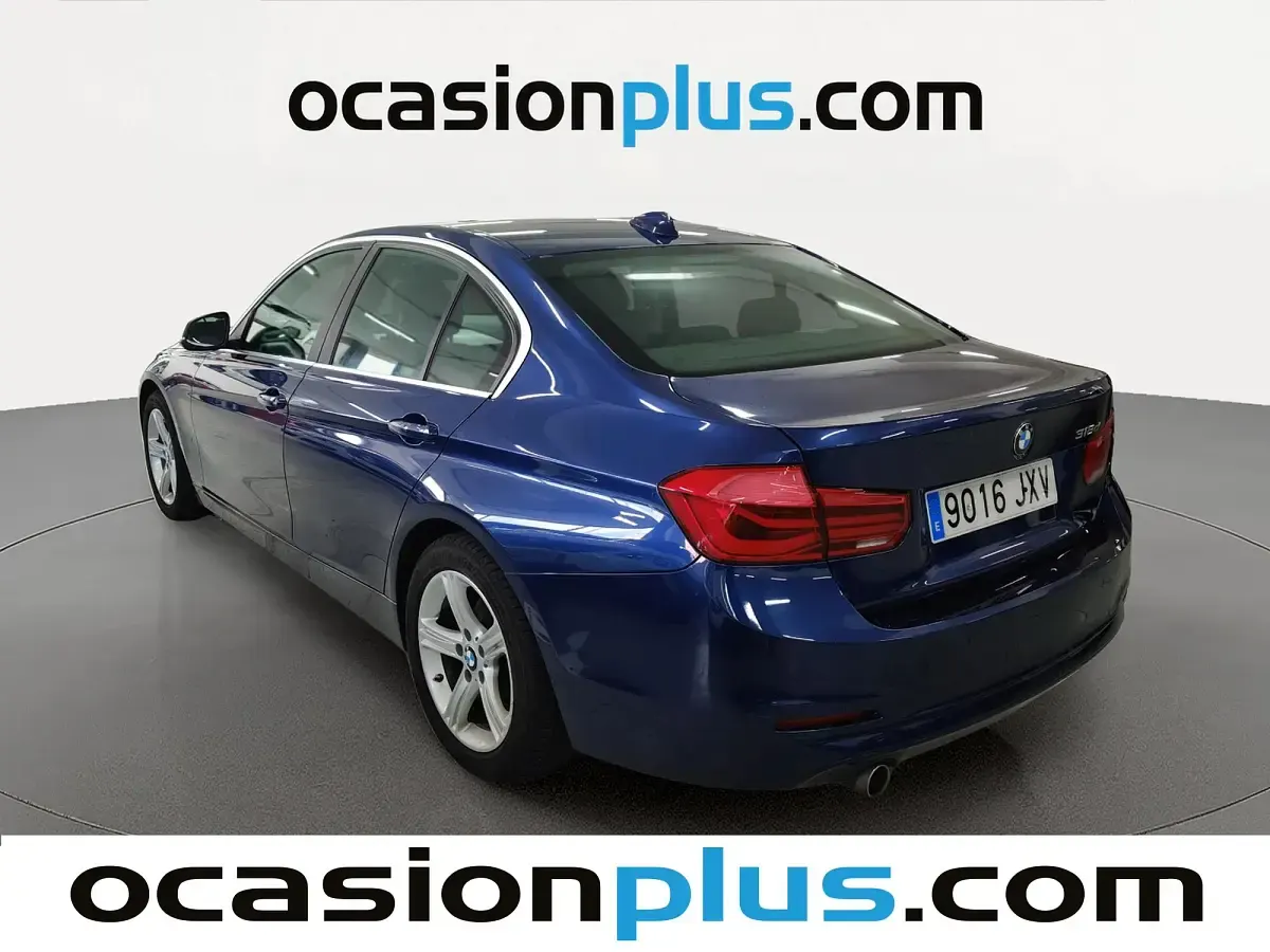Usado BMW 318 150 CV (110 kW) 2017 Azul Berlina