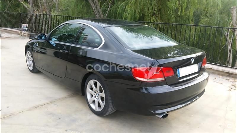 Usado BMW 320 177 CV (130 kW) 2007 Negro Coupe