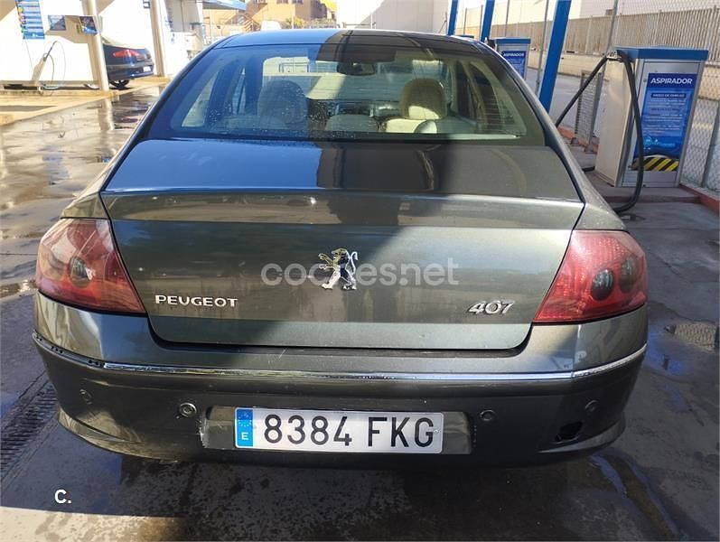 Usado Peugeot 407 136 CV (100 kW) 2007 Gris / plata Berlina