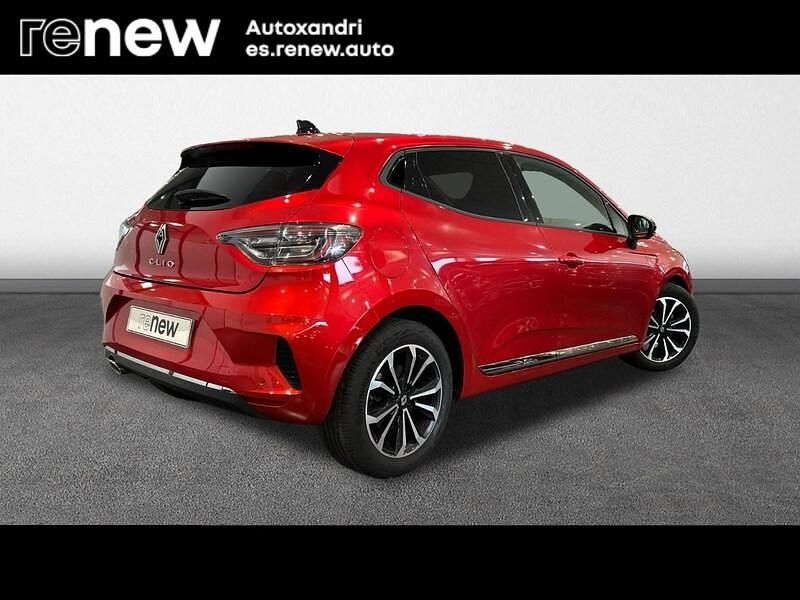 Begagnad Renault Clio V Techno 90 HK (66 kW) 2024 Röd Sedan