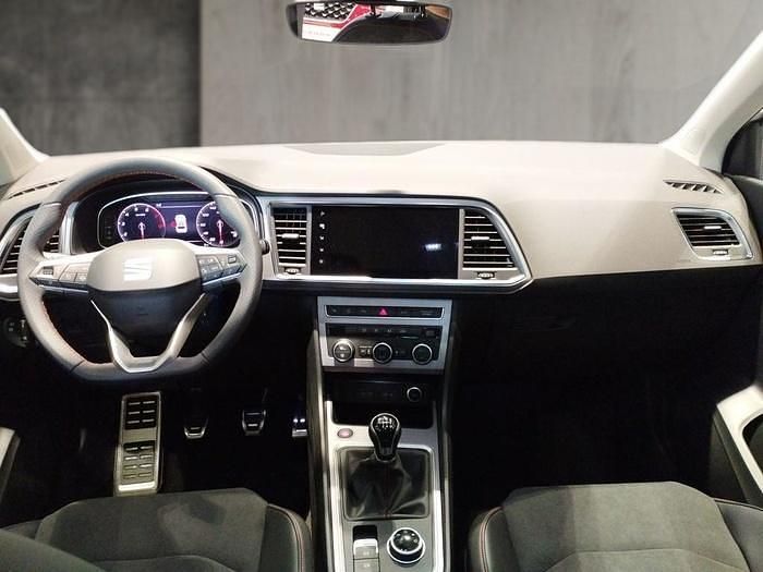 Usado Seat Ateca FR 116 CV (85 kW) 2024 Negro SUV