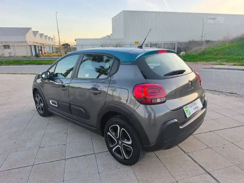 Usado Citroën C3 Feel 110 CV (80 kW) 2021 Gris Utilitario