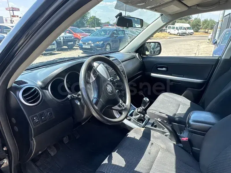 Usado Suzuki Grand Vitara 129 CV (94 kW) 2008 Negro SUV