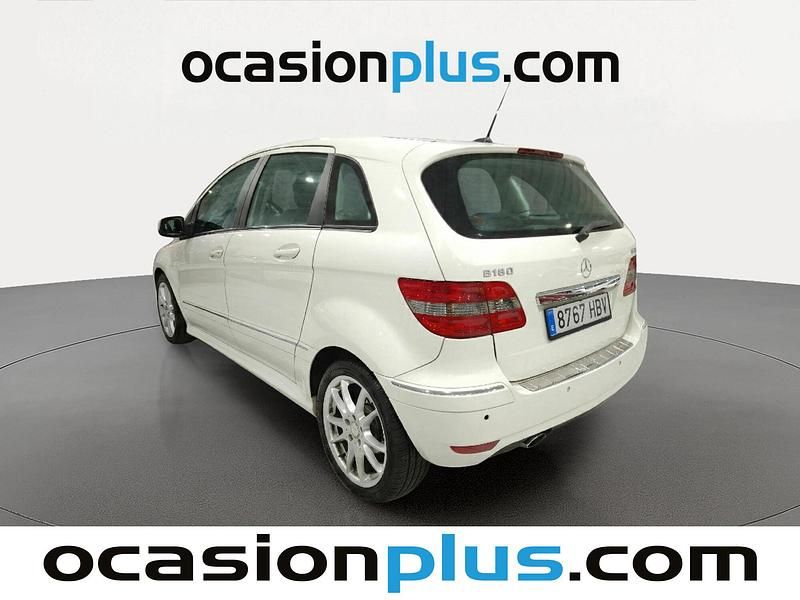 Usado Mercedes B180 109 CV (80 kW) 2011 Blanco Monovolumen