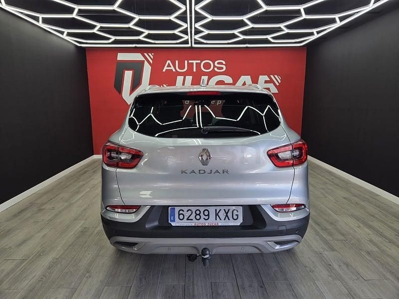 Usado Renault Kadjar Zen 140 CV (102 kW) 2019 Gris / plata SUV