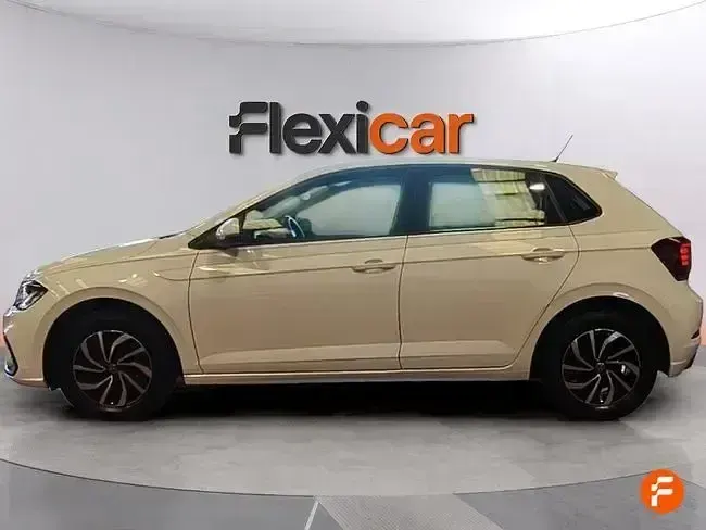 Usado VW Polo Life 95 CV (69 kW) 2023 Blanco Utilitario